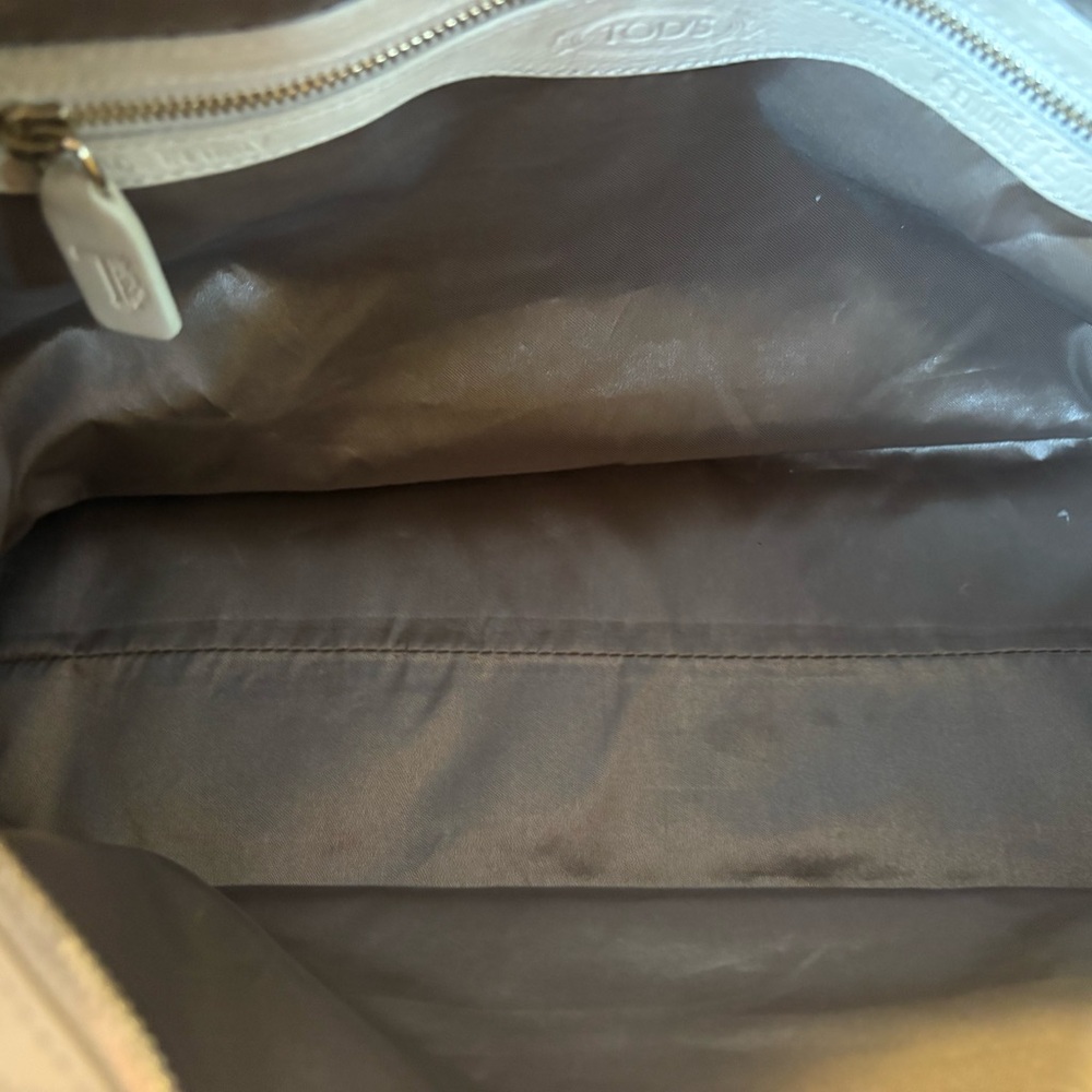 Tod's White Shoulder Bag - Picture 9 of 12